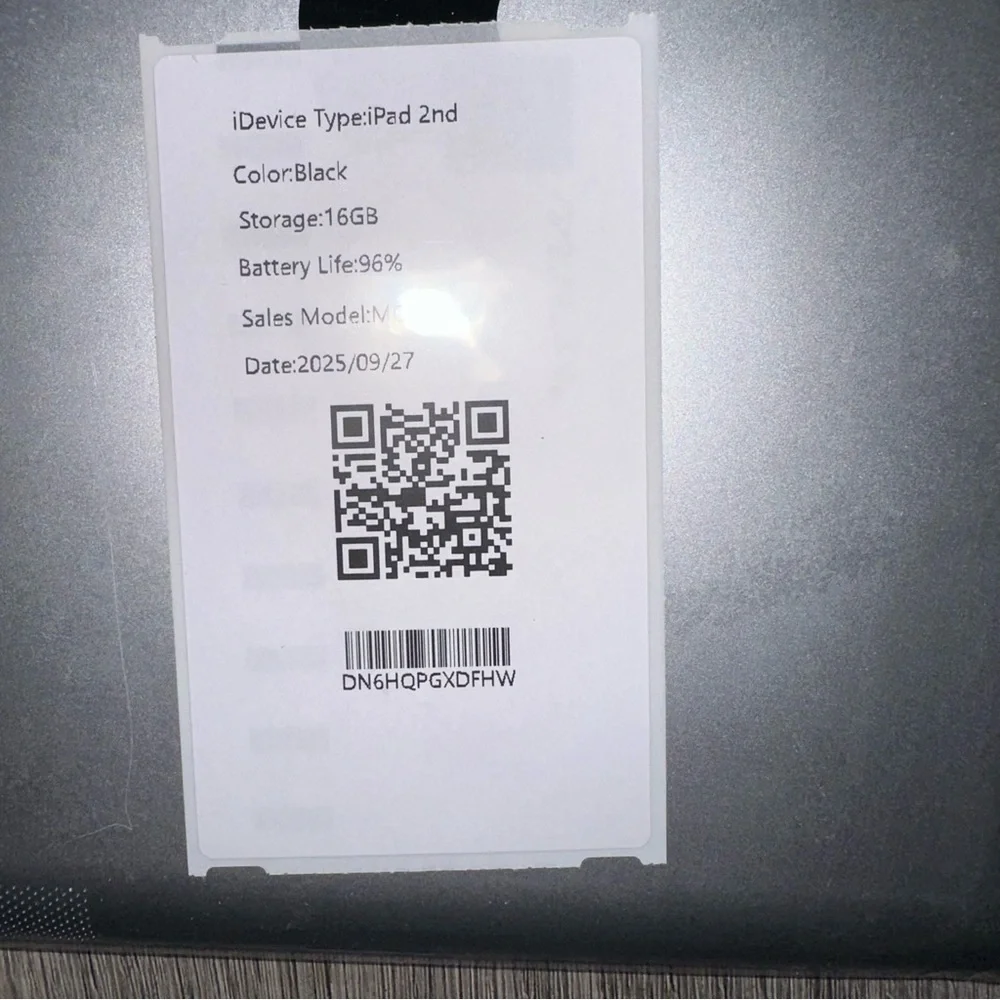 APPLE IPAD A1395 16GB Silver 2nd Gen With Charger